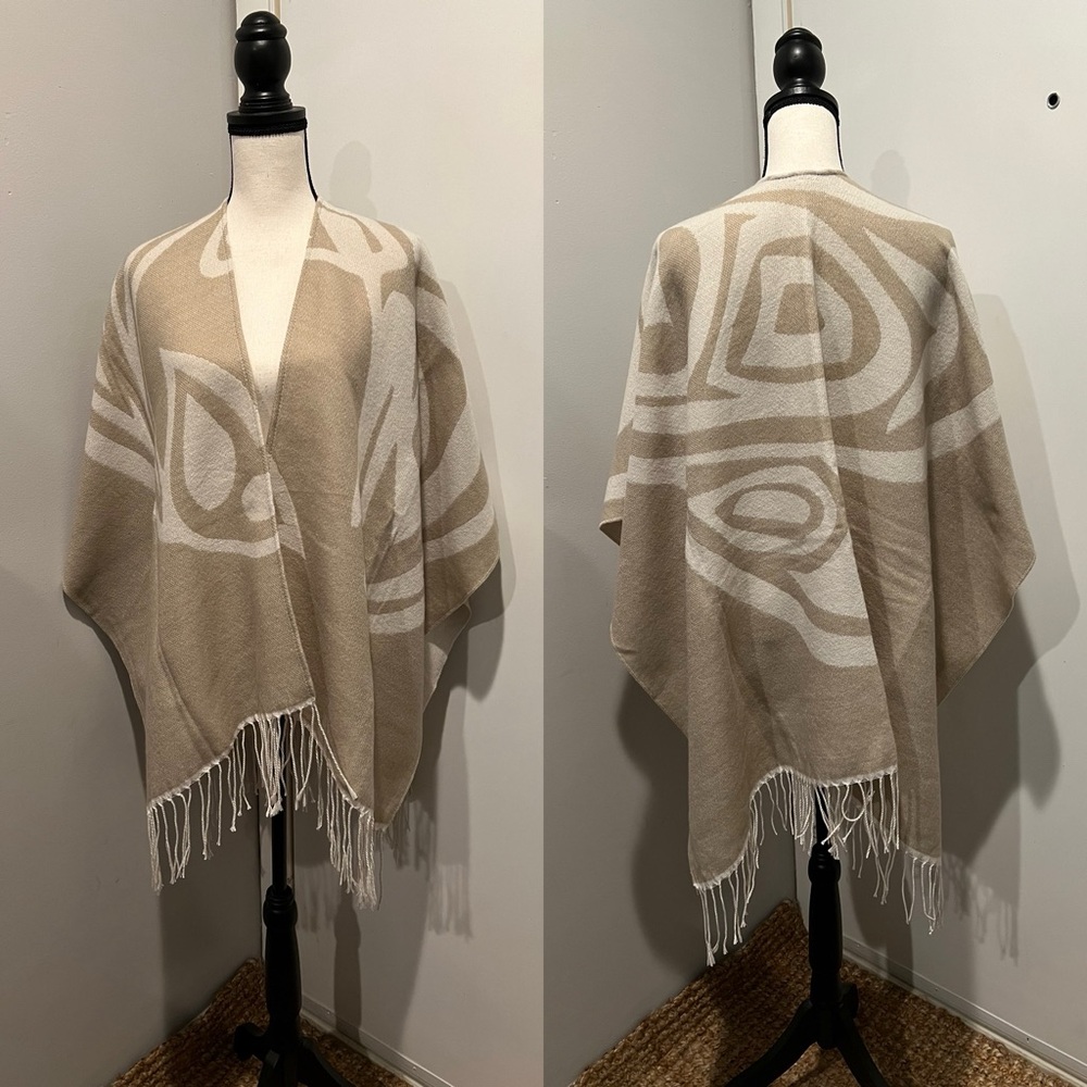 Open front Cape/Shawl -EUC